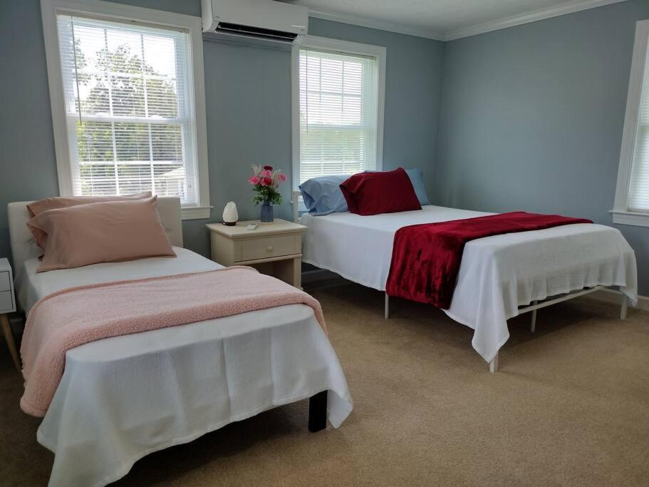 Backwoods Family Getaway! 3 Bedroom House! Yanceyville Exteriör bild
