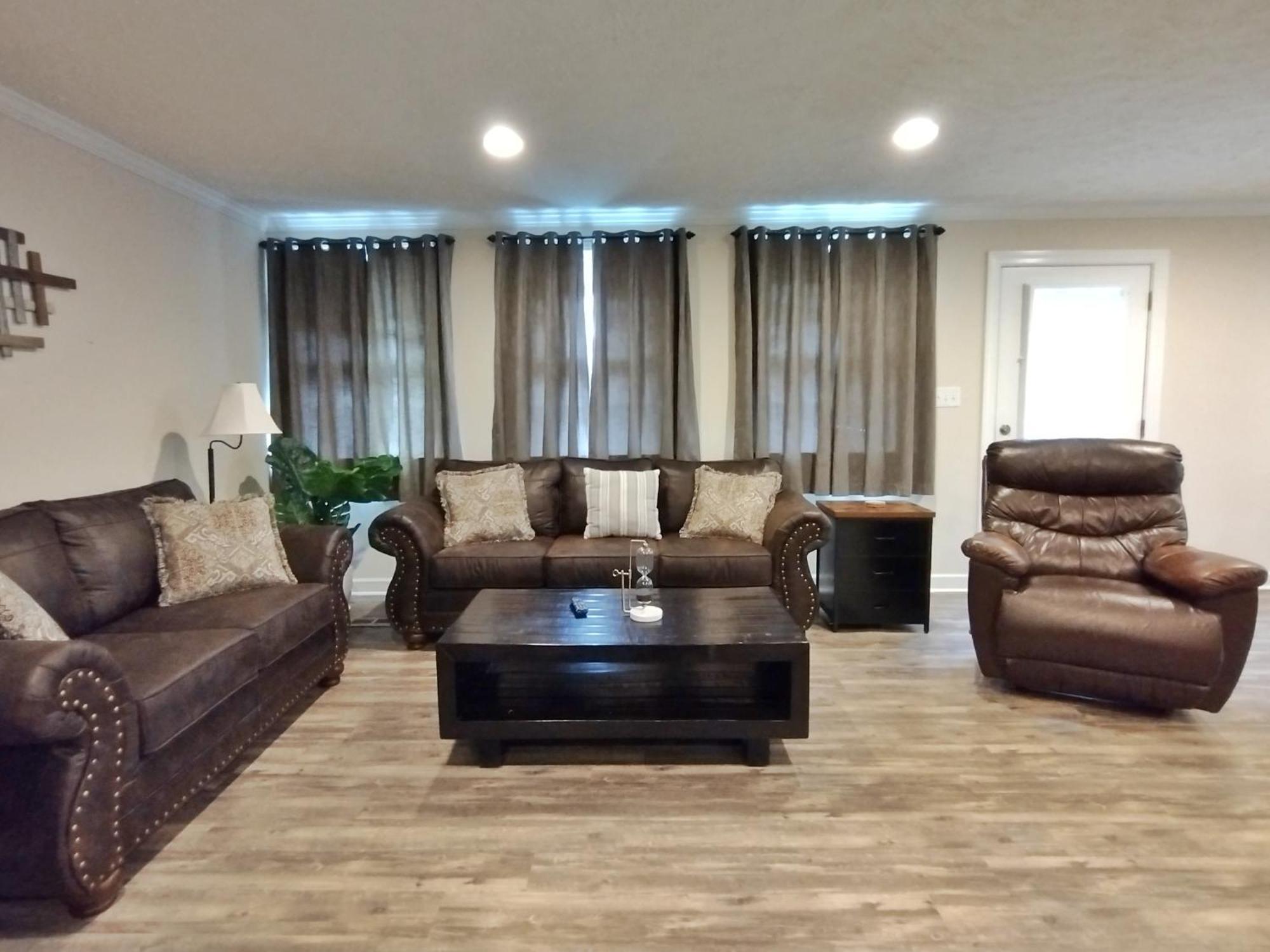 Backwoods Family Getaway! 3 Bedroom House! Yanceyville Exteriör bild